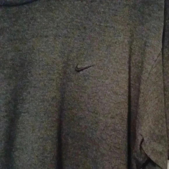 💙🐾Men's Nike tshirt - Picture 4 of 8